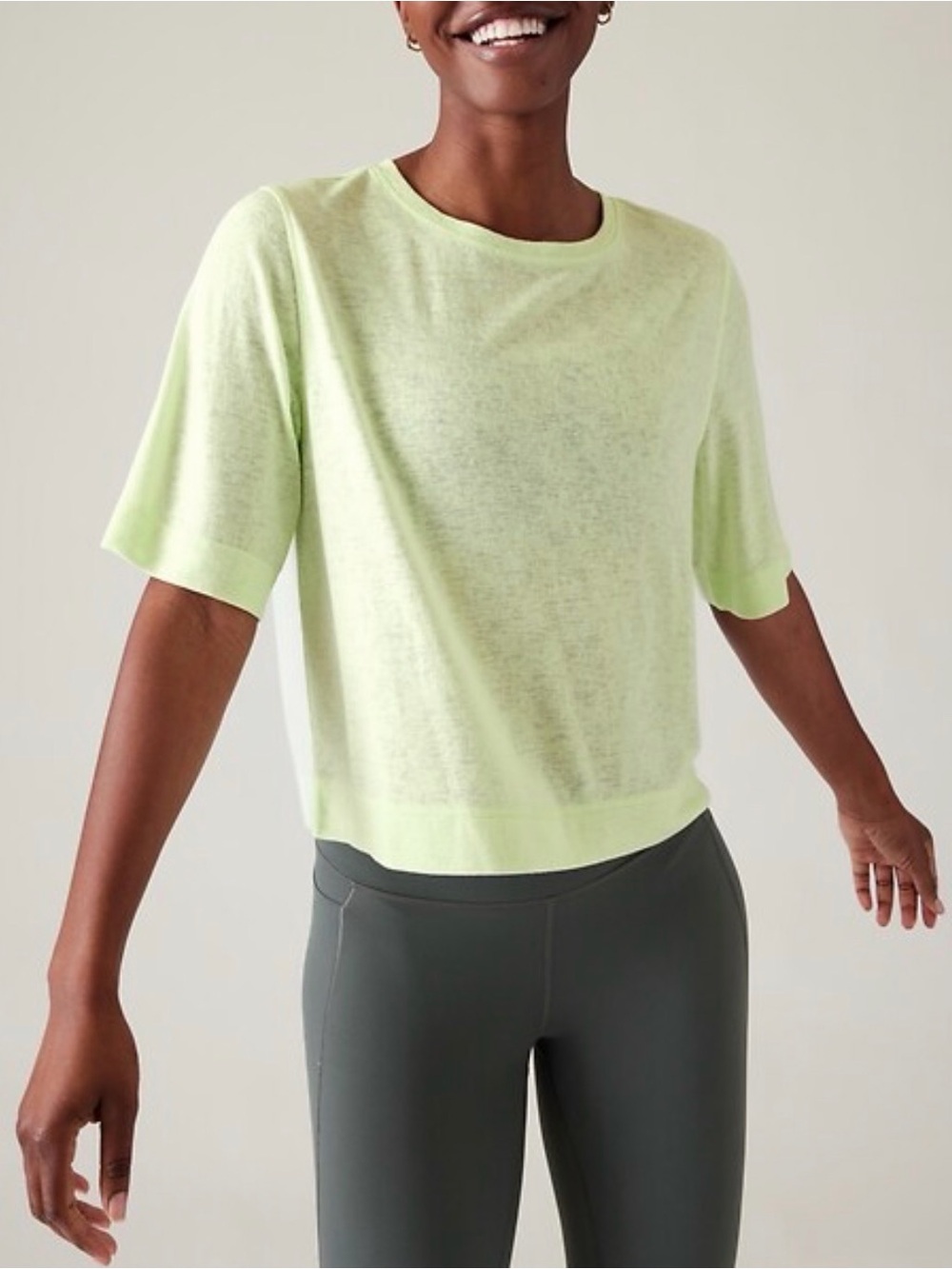 Athleta Breezy Serene Tee Medium Green TENCEL Modal Lightweight Travel Top